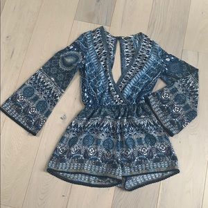 ILLA ILLA Other - illa illa long sleeve patterned romper ILLA ILLA Other - illa illa long sleeve patterned romper